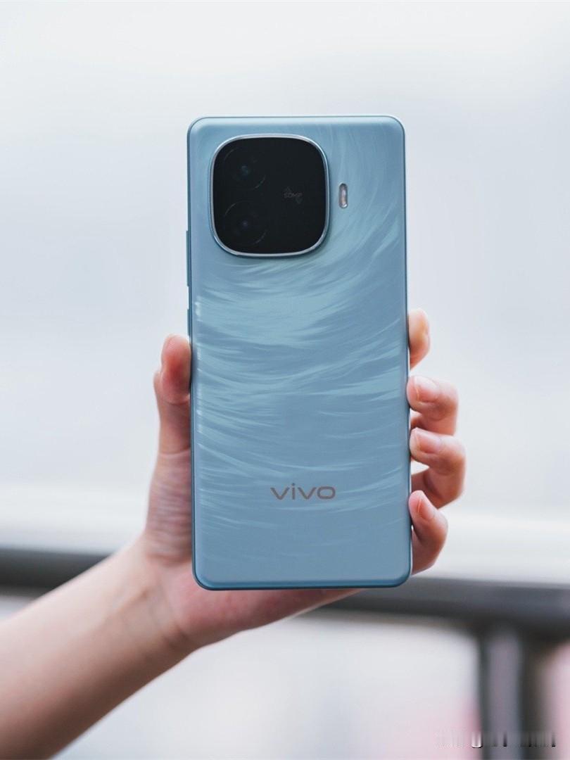 vivo新机 Y200系列，价格意外的还不错嘿！

vivo Y200  8 +