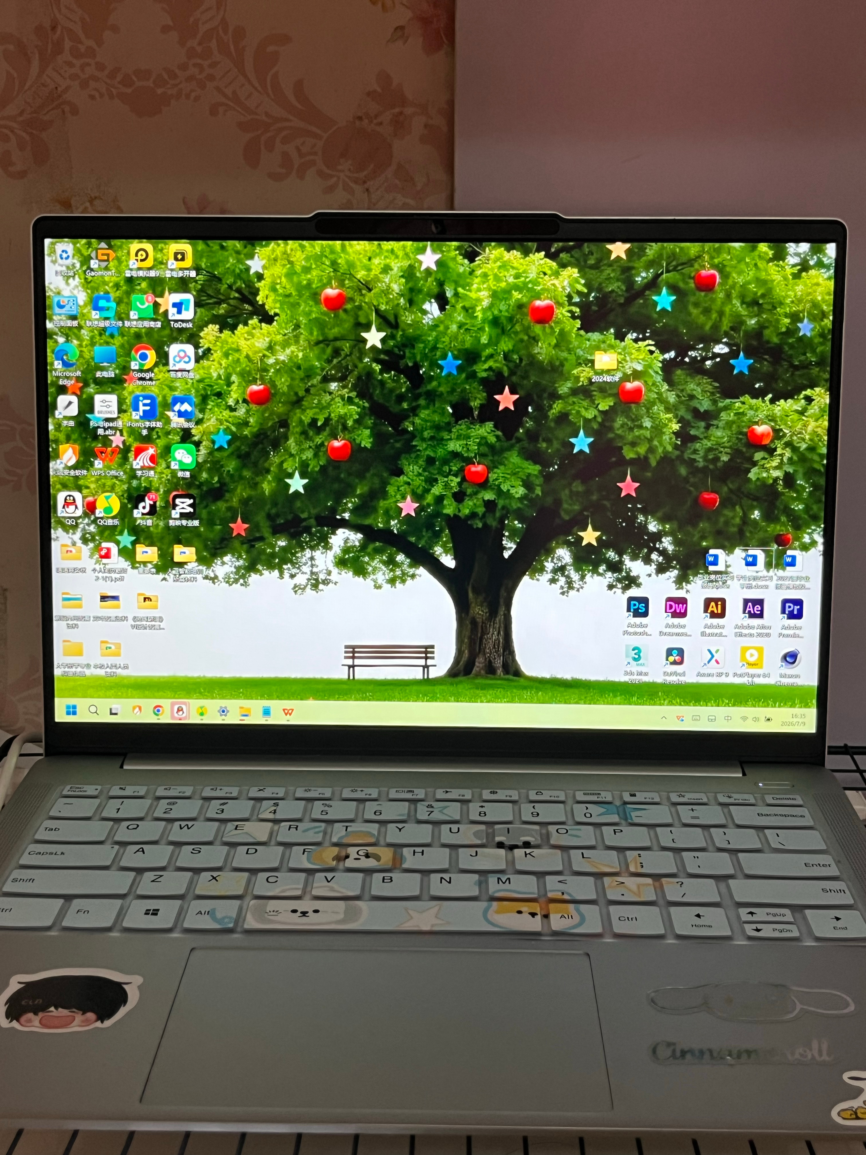 无聊到花了一个小时清理💻桌面 