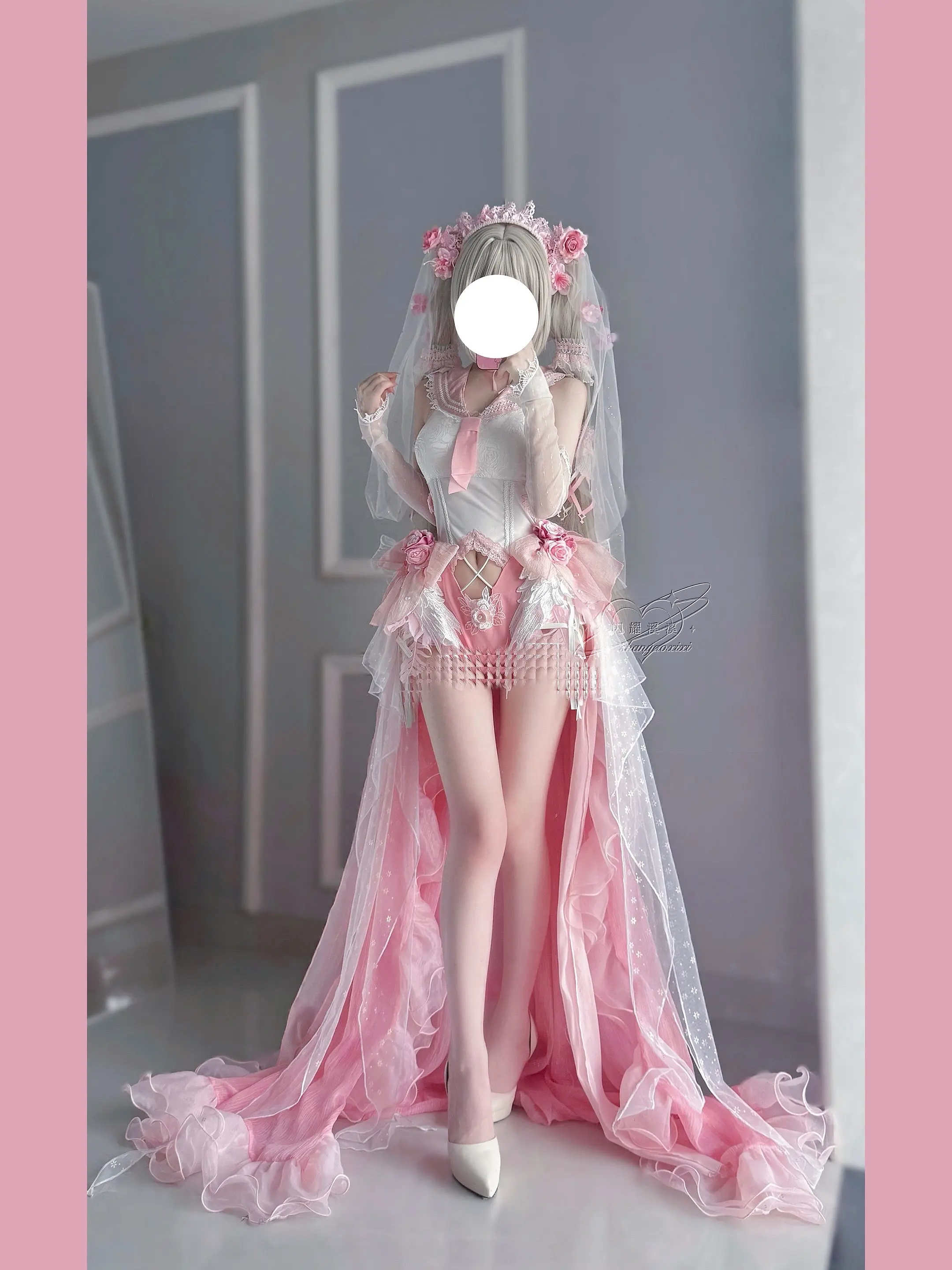 一只粉色可畏。  👗