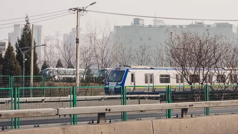 北京地铁1号线和13号线的老列车，这可是陪伴我们二十多年的“老伙计”，如今真要和