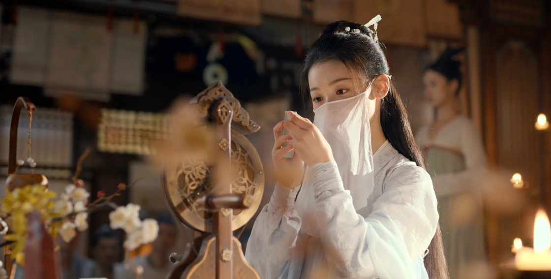 珠帘女二尚新月和王奕婷（献鱼女二）一样都是上海影视签的00花 ​​​