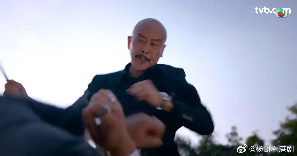 《臥底嬌娃》關曜儁犧牲場面催淚 結尾一句話搞喊網民熱播中嘅《臥底嬌娃》，今晚（2