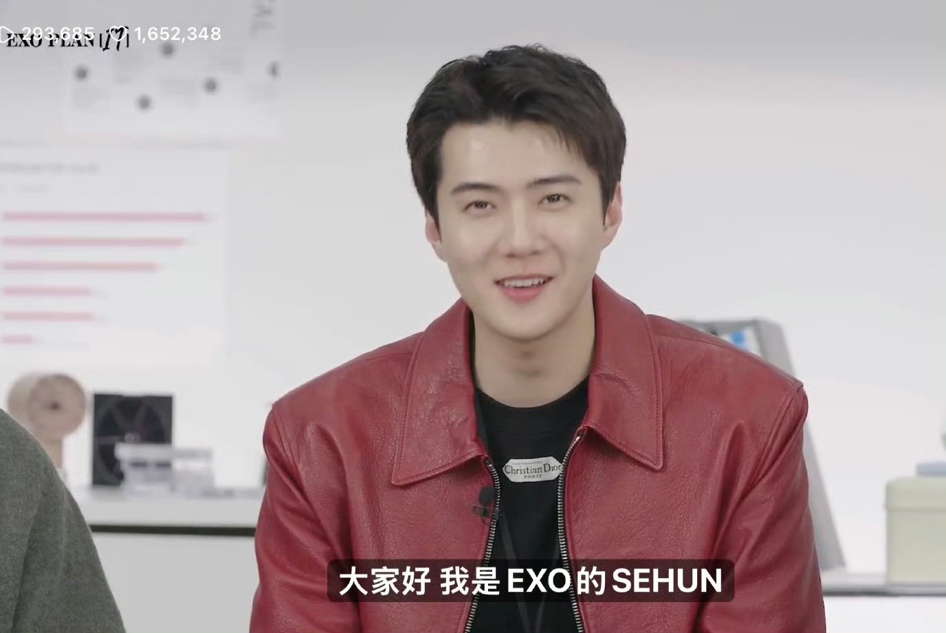 吴世勋直播吴世勋[超话]吴世勋帅的好权威啊 居然是刚刚退伍的状态吗 ​​​