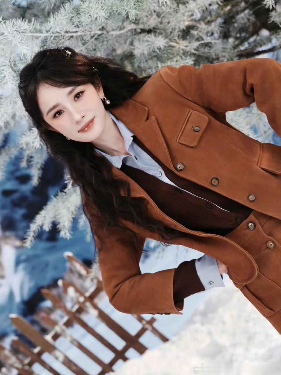 杨幂  🦊杨幂misssixty全球品牌代言人 很多时候，我们的人生，就像是电