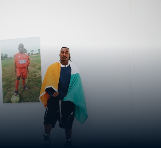 迪奥曼德值不值一亿我不知道，但他的职业足球经历绝对是其他任何炒作到过亿身价的天才