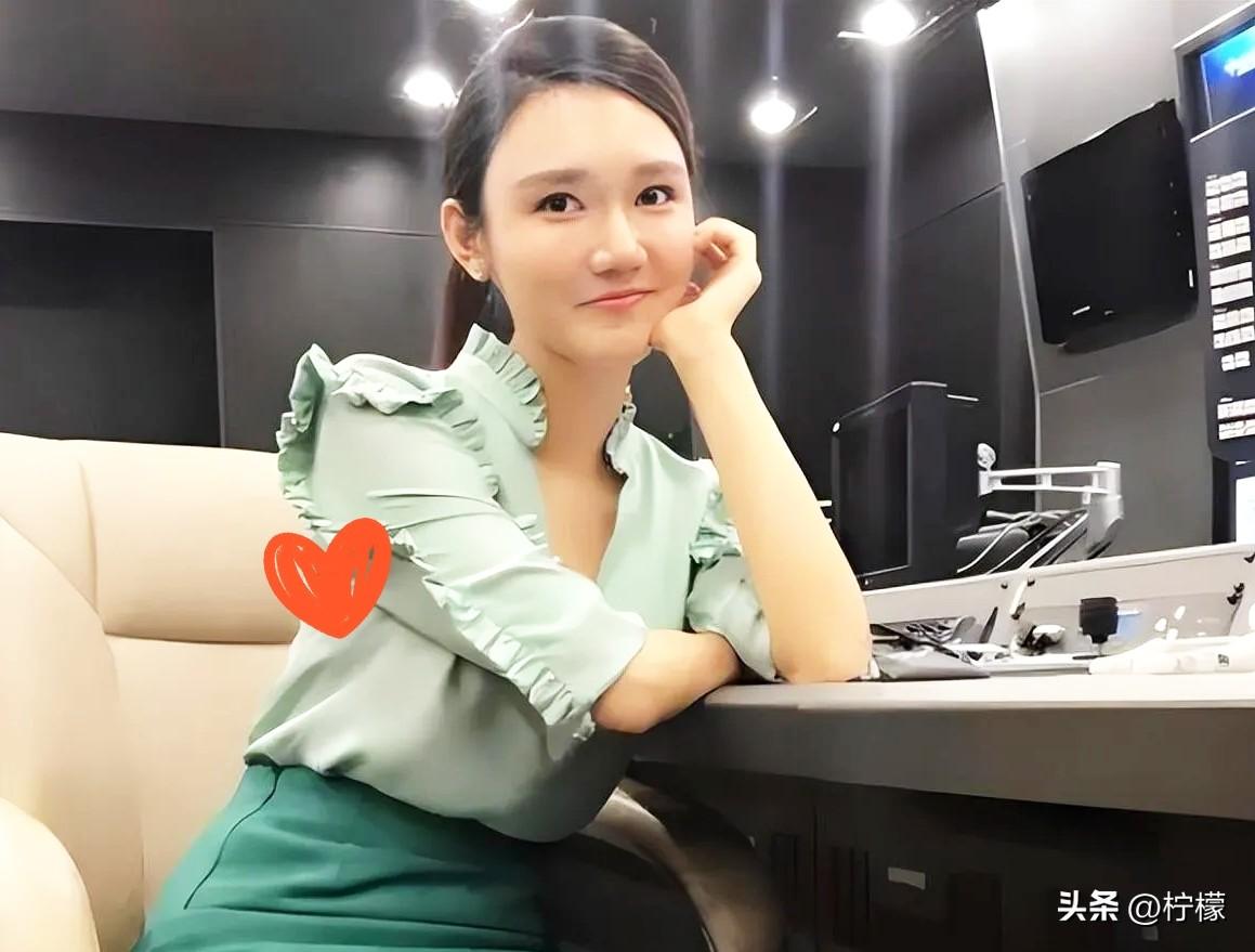 好奇查了下龙洋的出身，
不查不知道，一查吓一跳，
龙洋根本不是什么资源咖，就是个