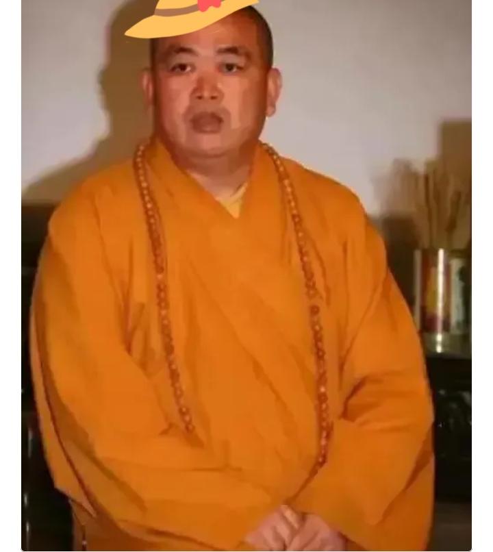 不查不知道，一查吓一跳❓
释永信在调查中交代坦白，调查组在其直系亲属中发现赵某某