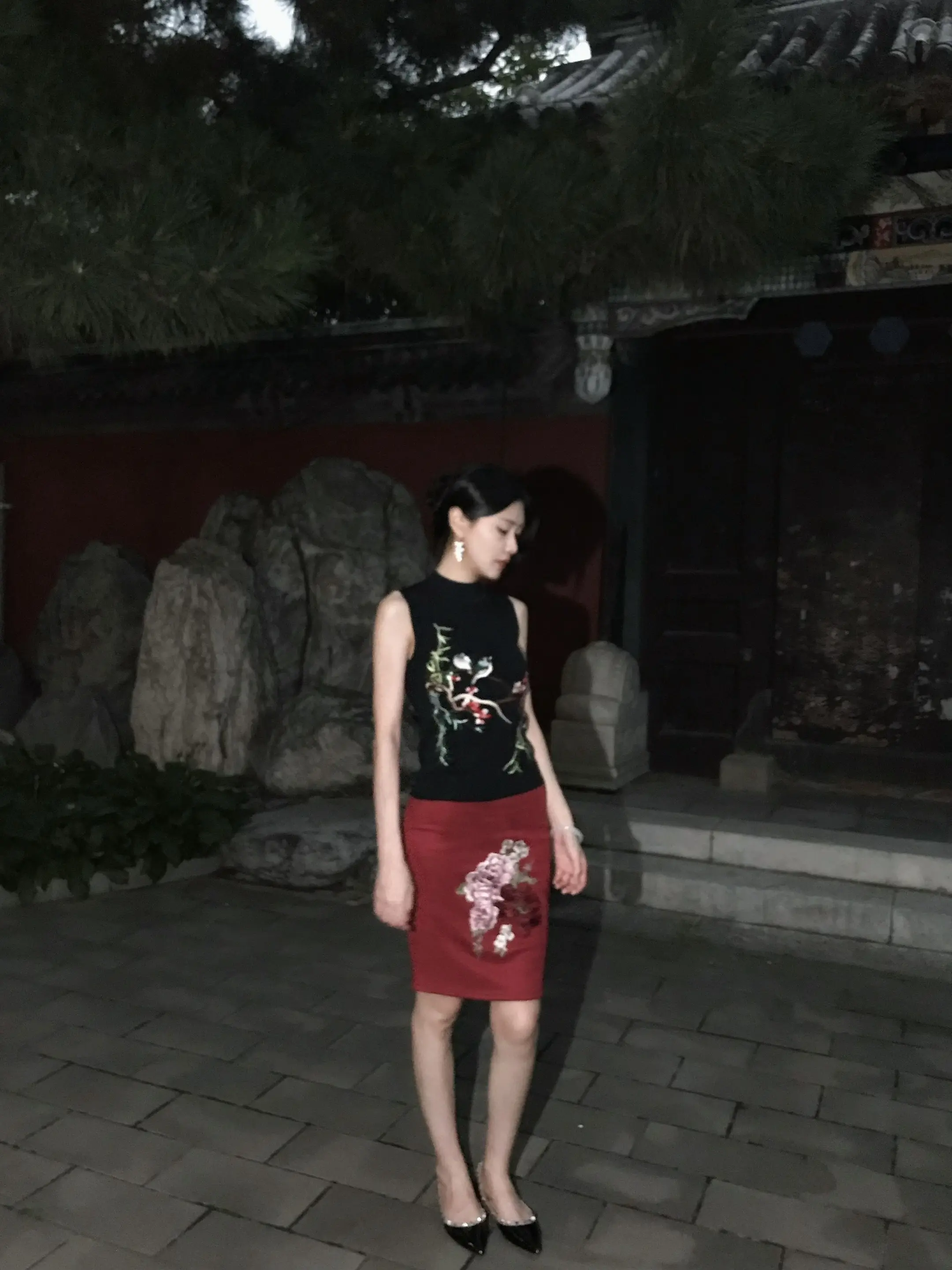 这就是新中式的魅力吗。没对上焦也丝毫没掩盖衣服的美