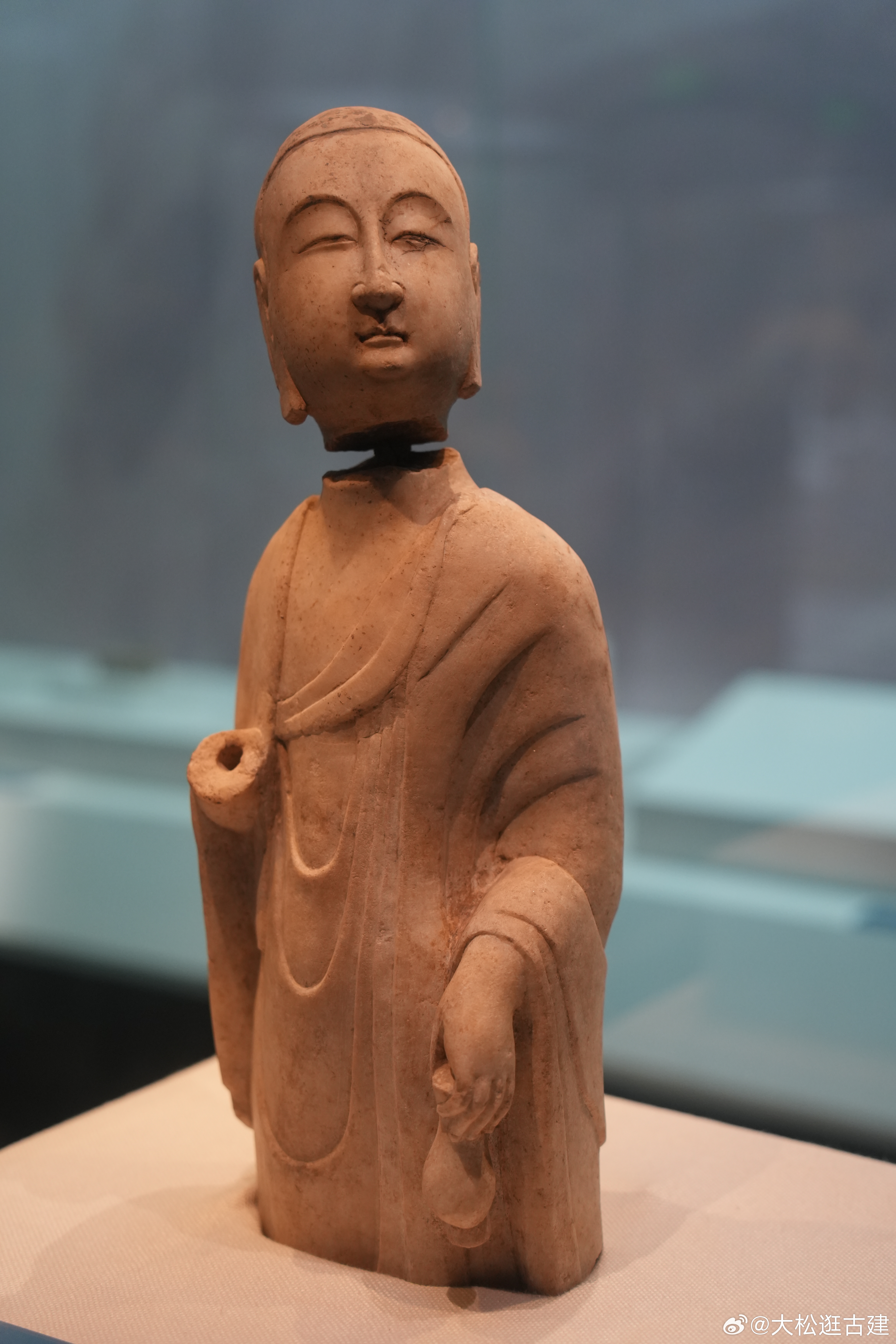 北齐萌娃，弟子立像。邺城考古博物馆 