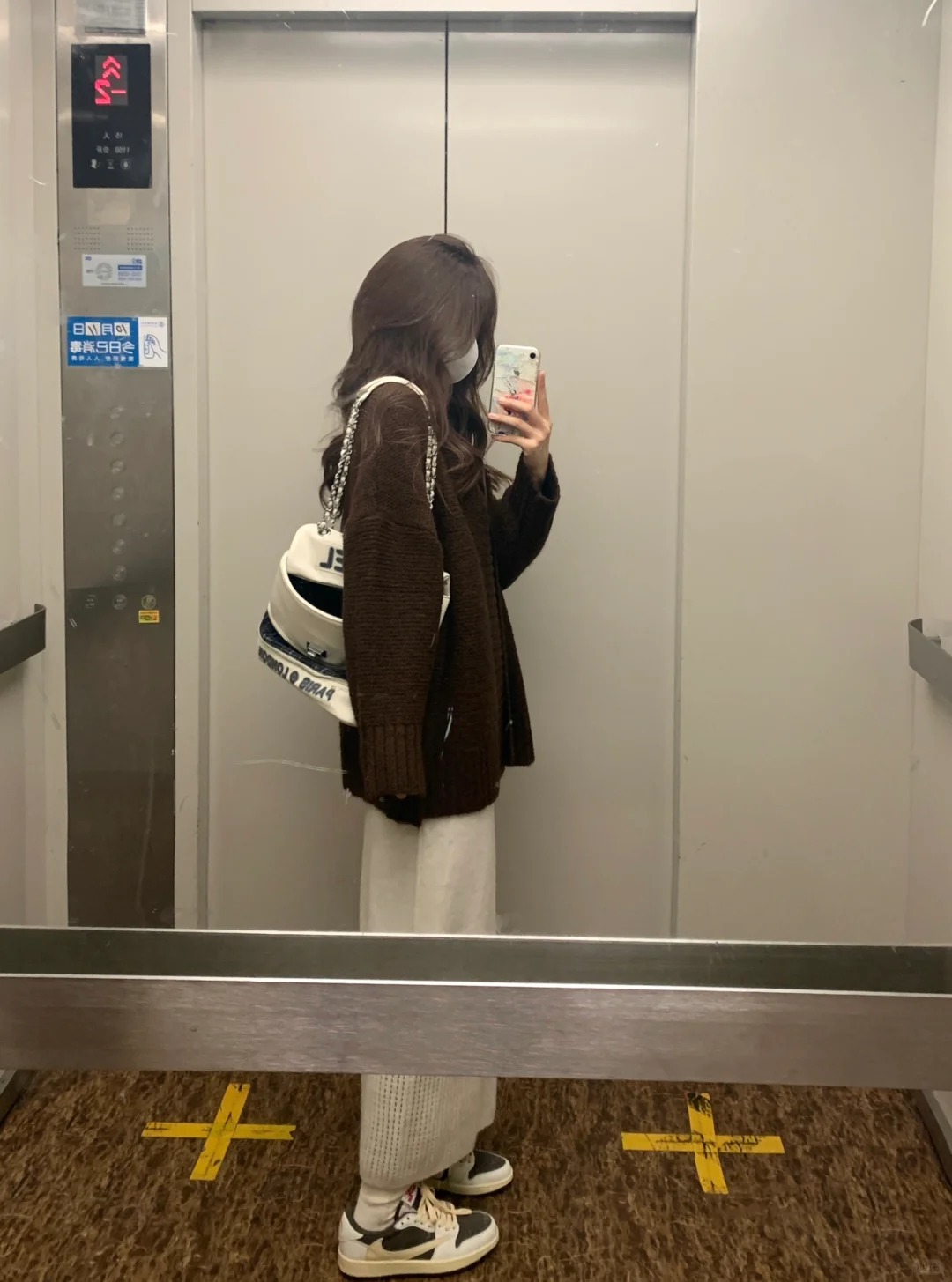 放学了｜棕色针织开衫➕针织裙舒适懒人穿搭