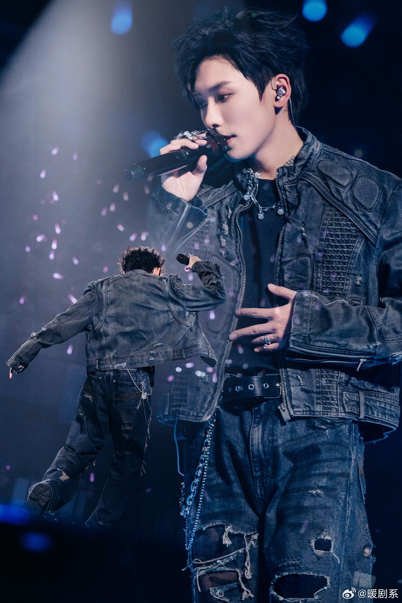 郑润泽旷野演唱会七城官宣 从春到夏，音乐陪伴走过好几个月份。每个城市都有自己的特