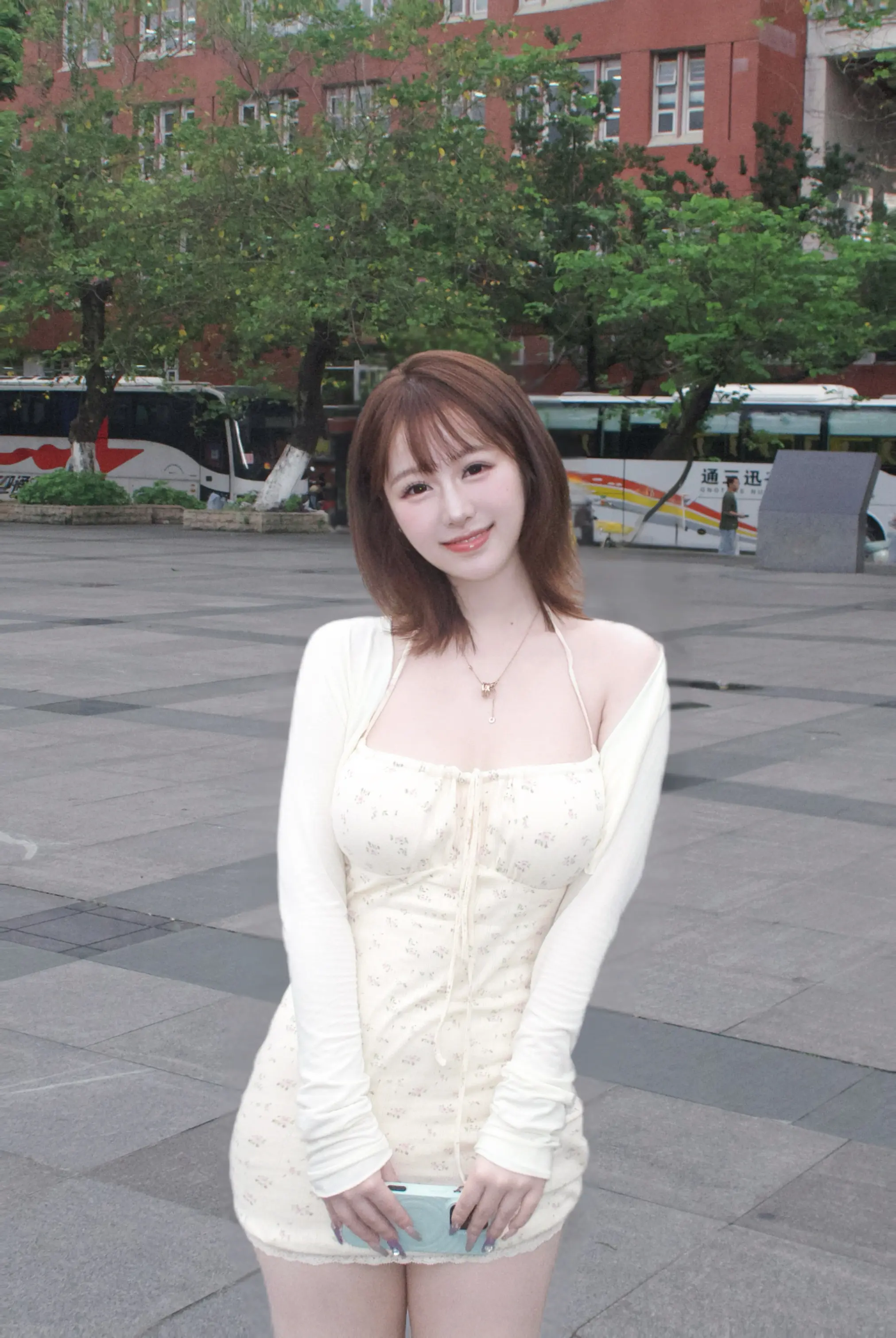 你眼睛会笑 弯成一条桥