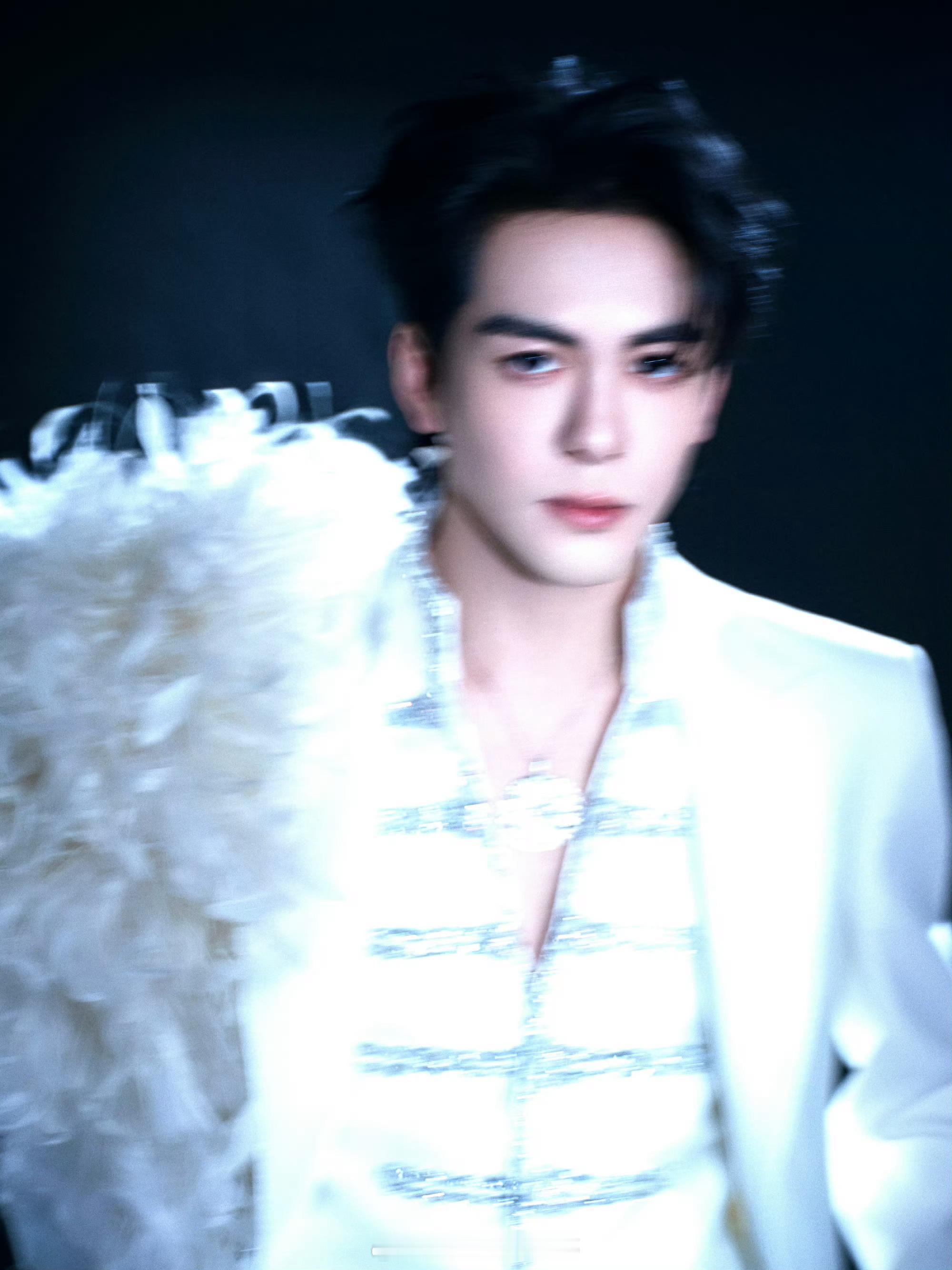 微博之夜 曾舜晞好干净的气质，帅哥就是要怼脸！ 