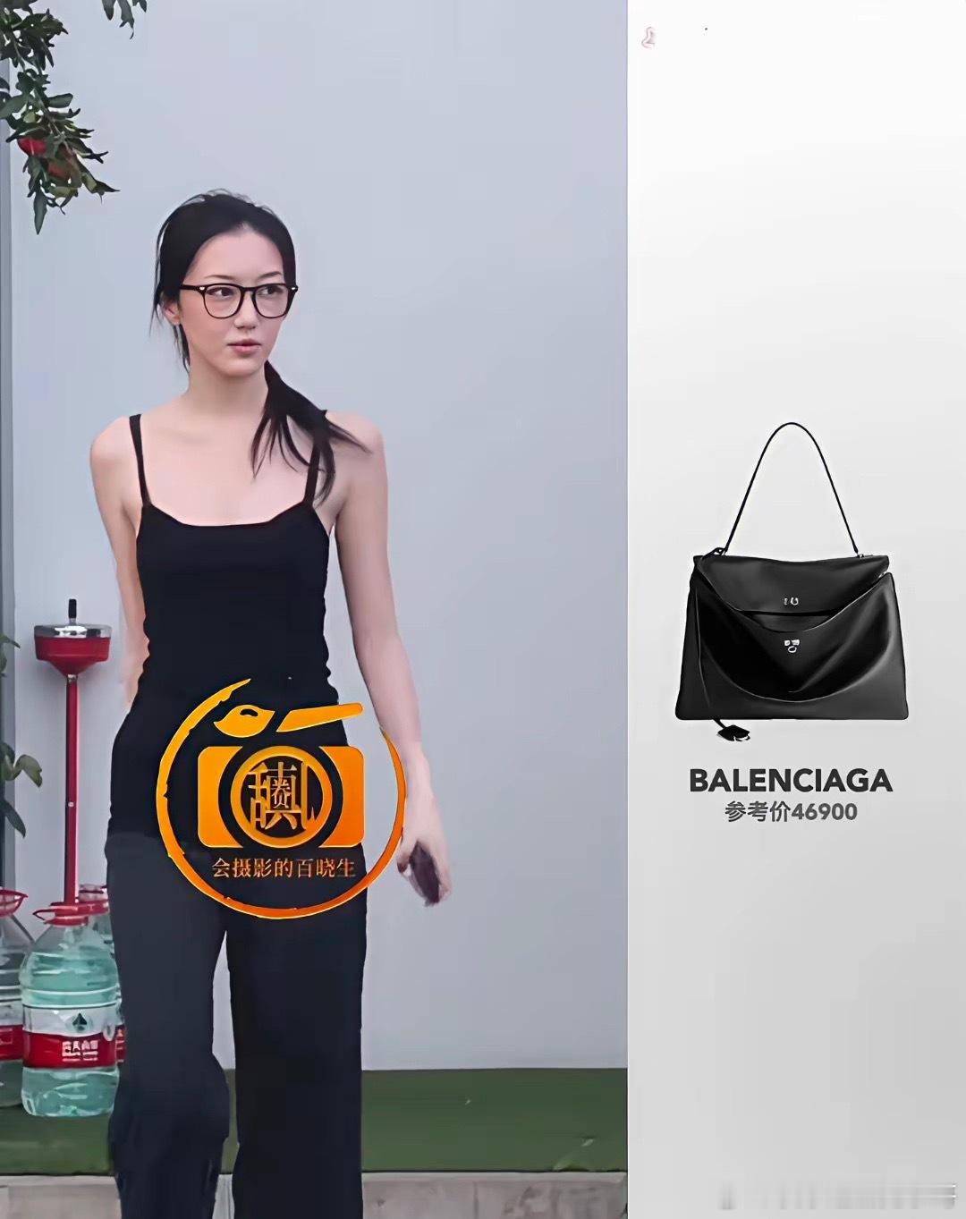 王菲好会生啊，大女儿窦靖童继承了她的嗓音，小女儿李嫣继承了她的身材和气质，可是两