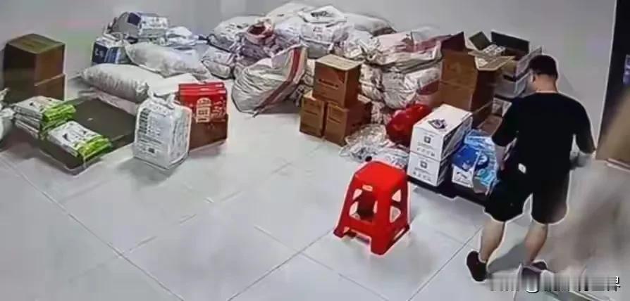 太可 怕了！28岁男子突发脑梗死 亡！而且他平时经常健身，不抽烟不喝酒，一年两次