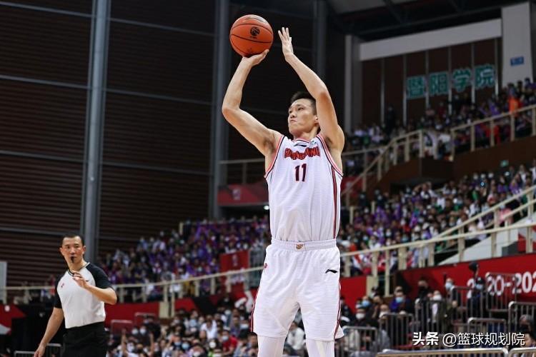 又来一个再续前缘？广东男篮接触周鹏！

广东男篮新赛季动作也挺大，首先主教练杜峰