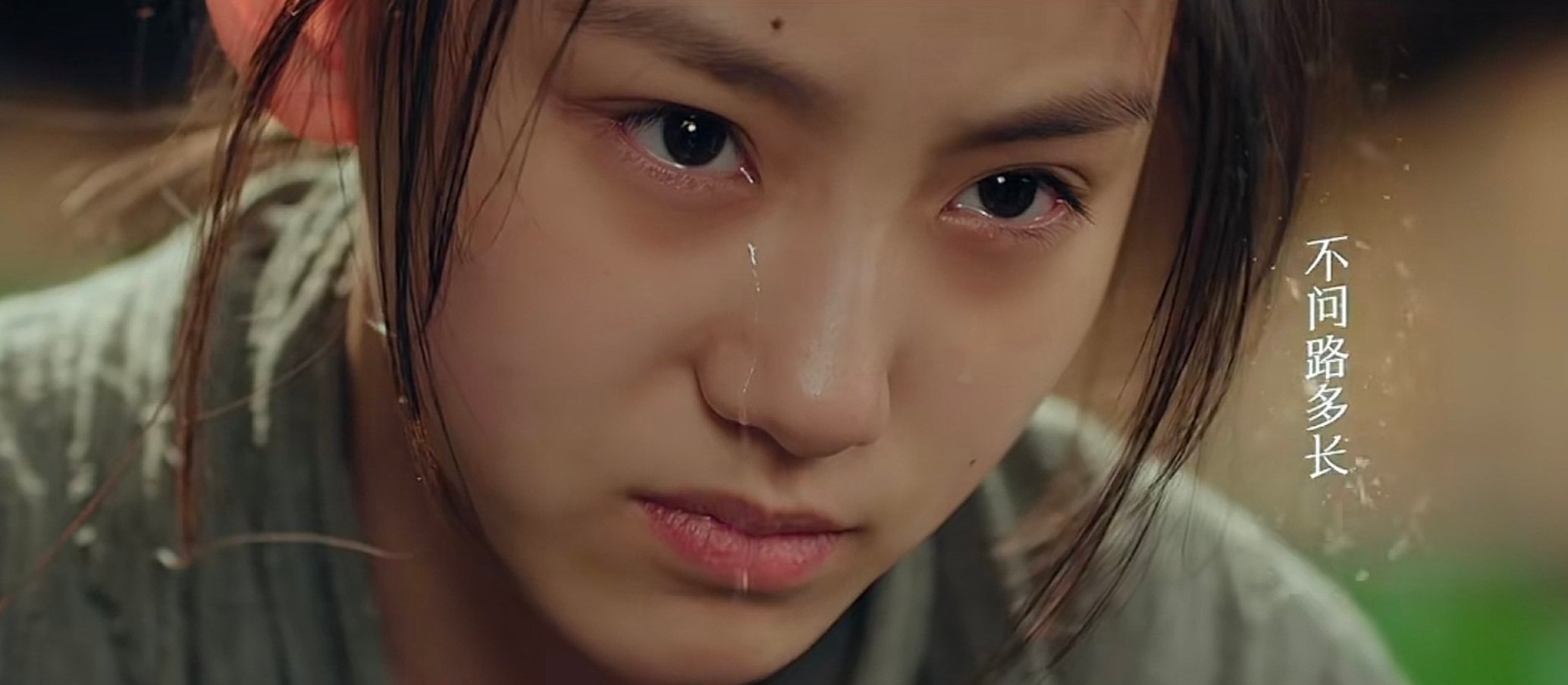 佳玺和沐然看上去都hold住了吉吉怼脸镜头 