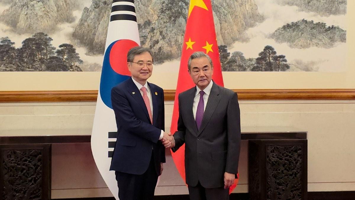 韩国突然觉醒？对内清算“韩奸”，对外拒当棋子，火速邀中方破局！
近期，东北亚局势