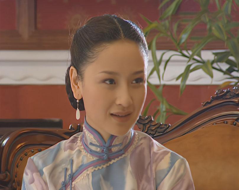 不管是气质还是颜值，吴佩芳都比晚香强十倍，搞不懂，金凤举喜欢晚香什么？

难道只