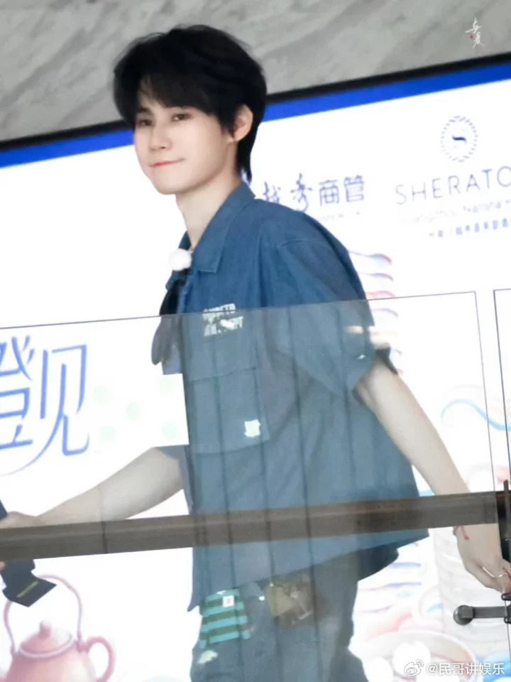 传下去白鹿张真源要加入窝囊five🤣本来只是随口玩梗，没想到天赐官方接住热度，