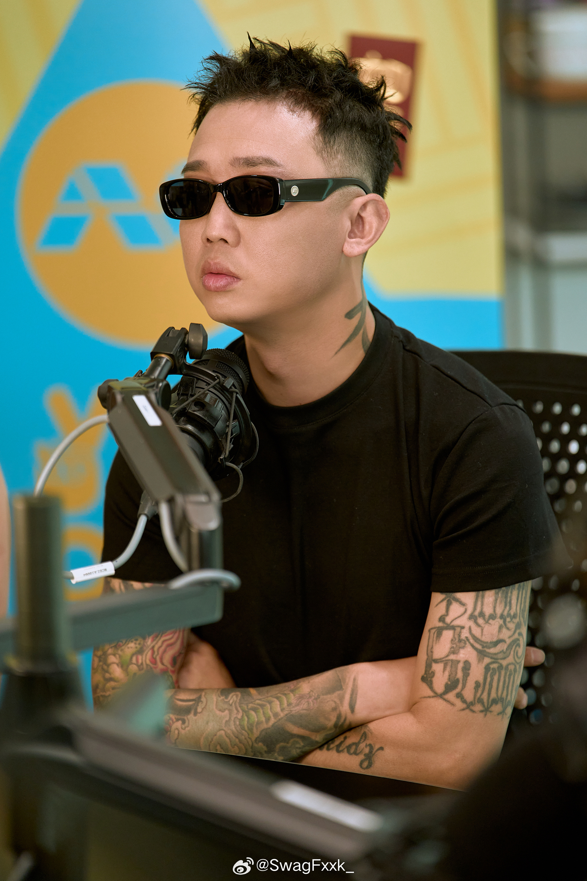 GAI和VaVa受邀参观Spotify新加坡办公室，还登上新加坡最大的电台Yes