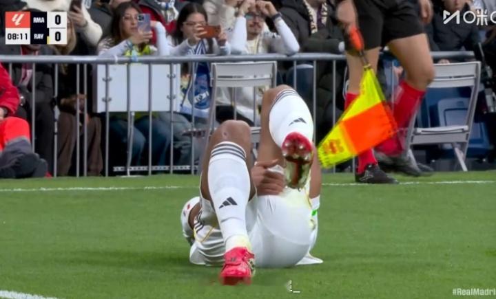 皇马危！贝林厄姆左侧大腿后侧肌肉拉伤了，直接泪洒赛场！皇马vs巴列卡诺贝林厄姆因