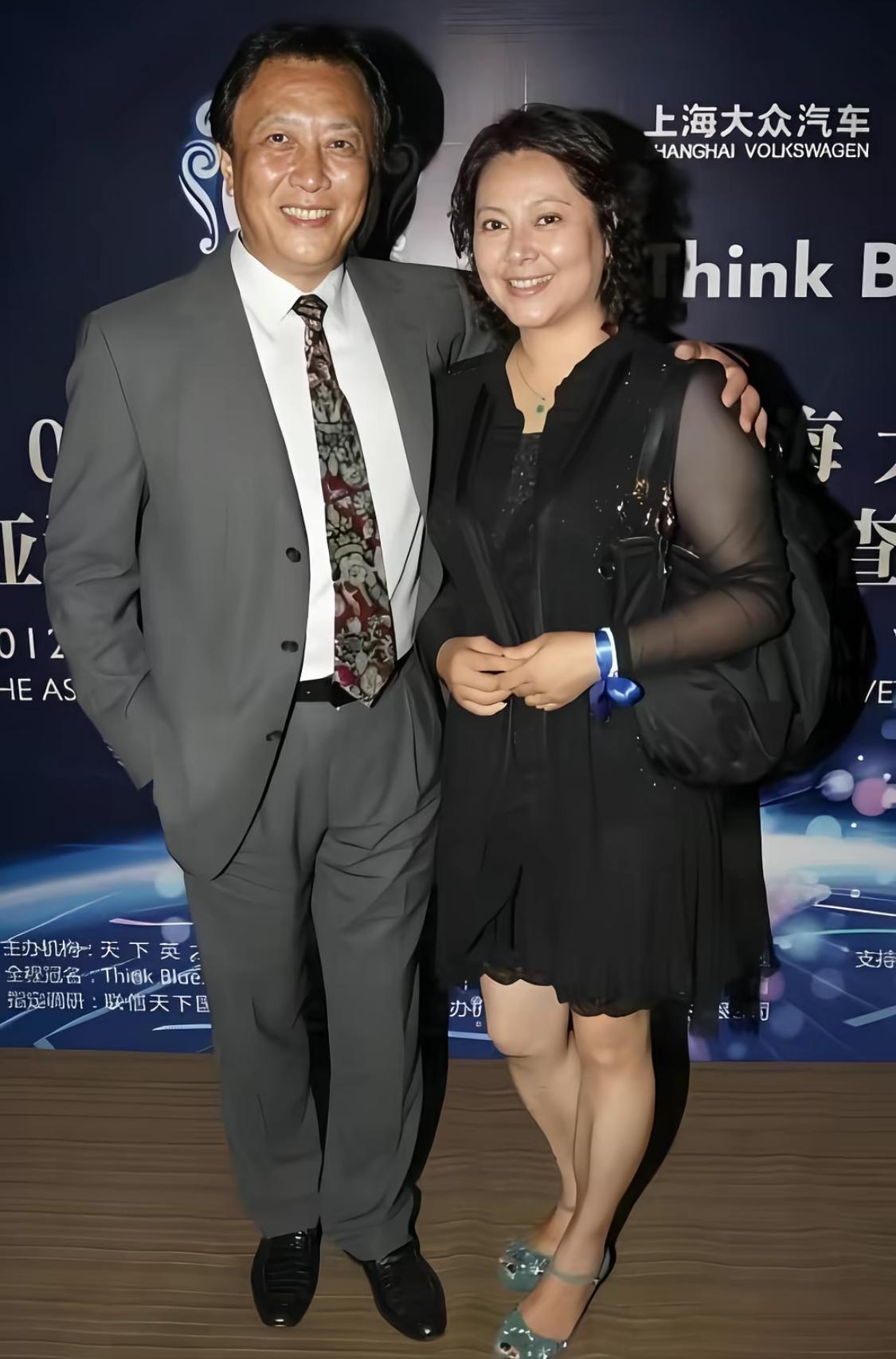 唐国强夫妇