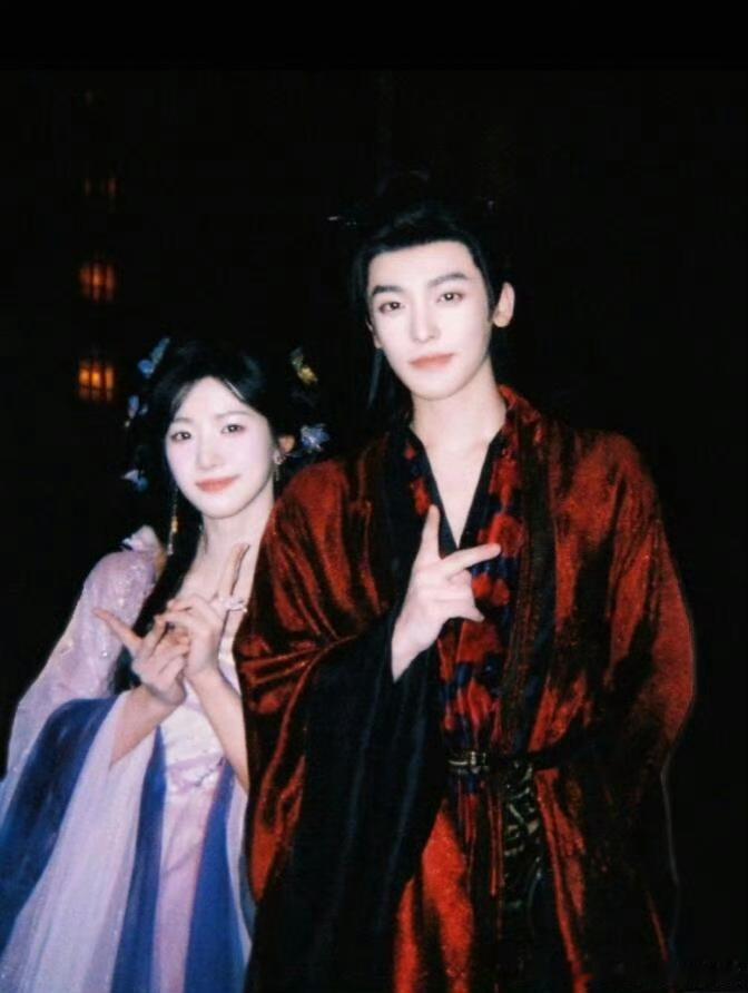 八个字总结入青云入青云阶段后劲真的好足，完全舍不得，入地名场面真的好戳人，八个字