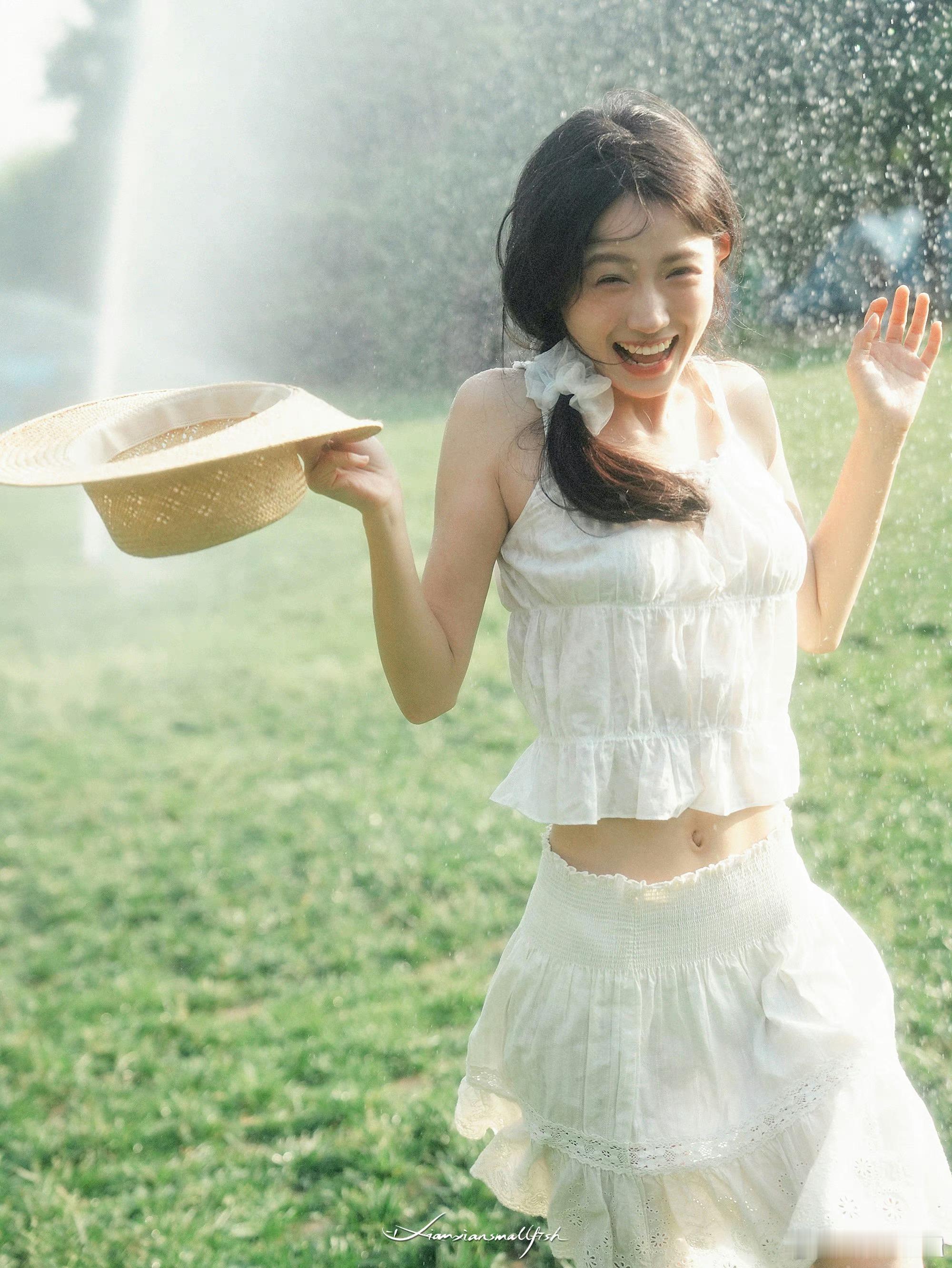 #重庆约拍[超话]##重庆约拍啦[超话]##重庆约片啦[超话]# 水雾里自由摄影