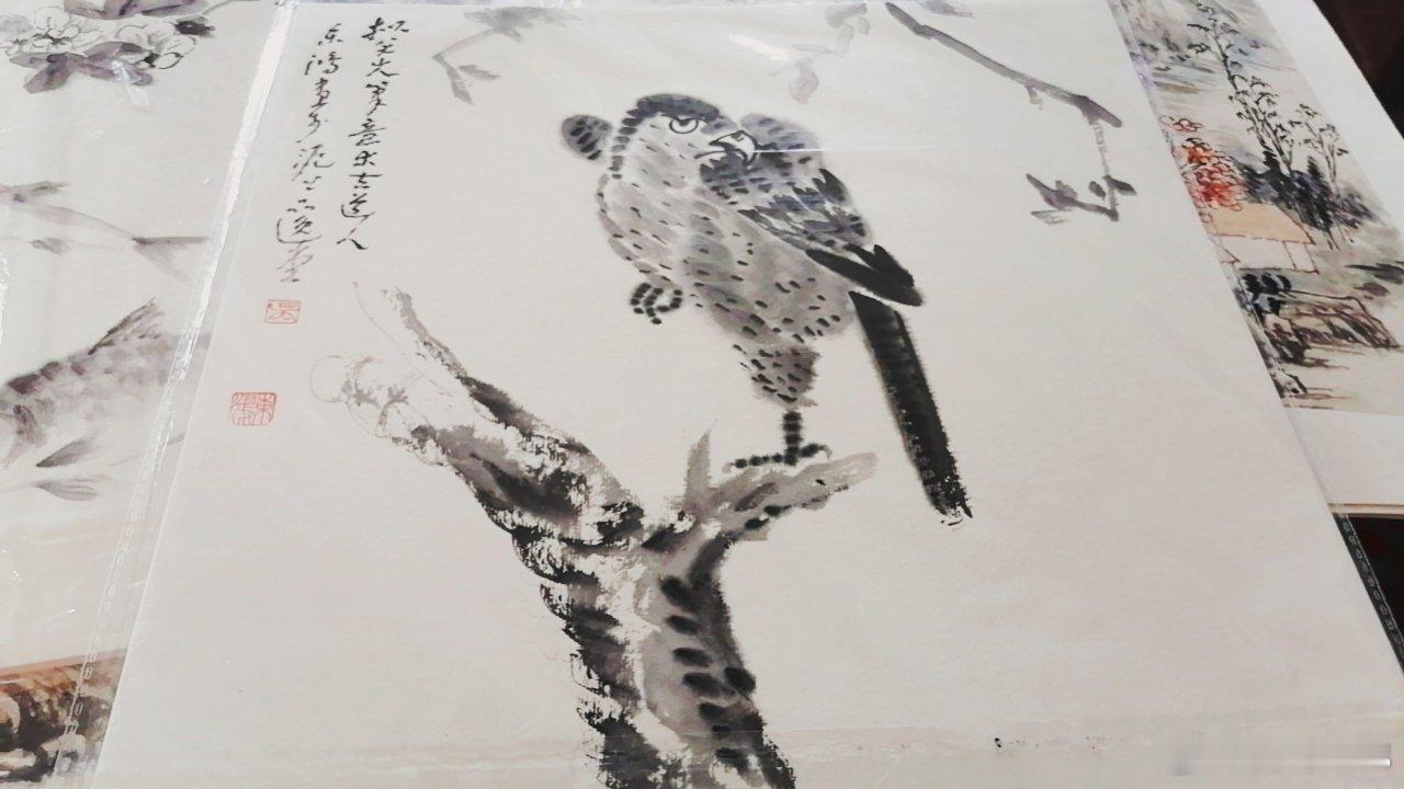 品藻吴东鸿先生画作。吴先生，齐鲁高士。浸淫传统，凡卅十年。其山水溯源晋唐宋元，于