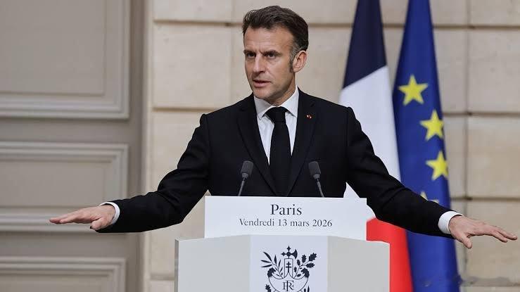 马克龙称，美国特朗普总统需要拿出点诚意，先停止轰炸，法国才可能参加霍尔木兹护航。