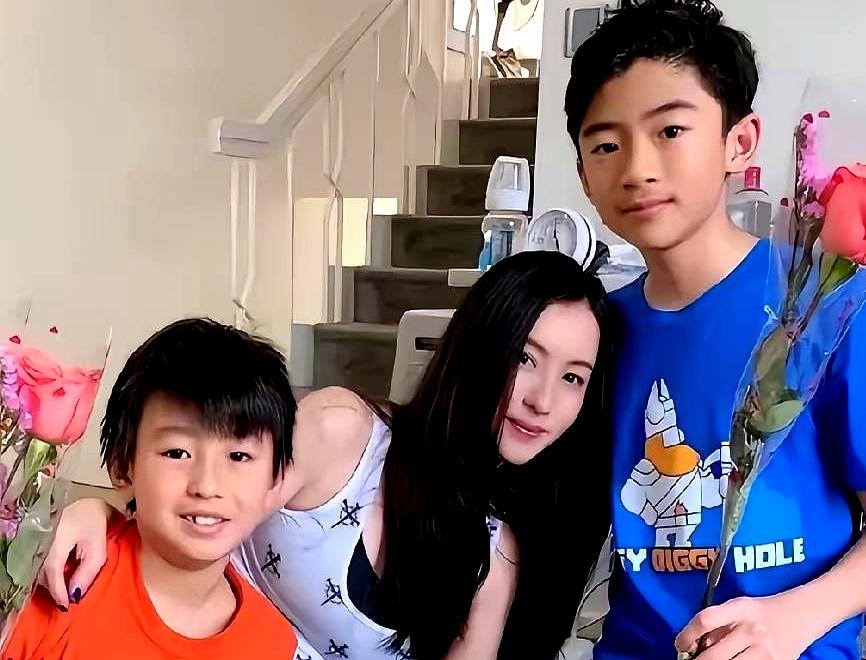 亲儿子亲闺女只拿10%，前儿媳倒是一口吞下90%的家产？
谢贤这波网传的“分家”