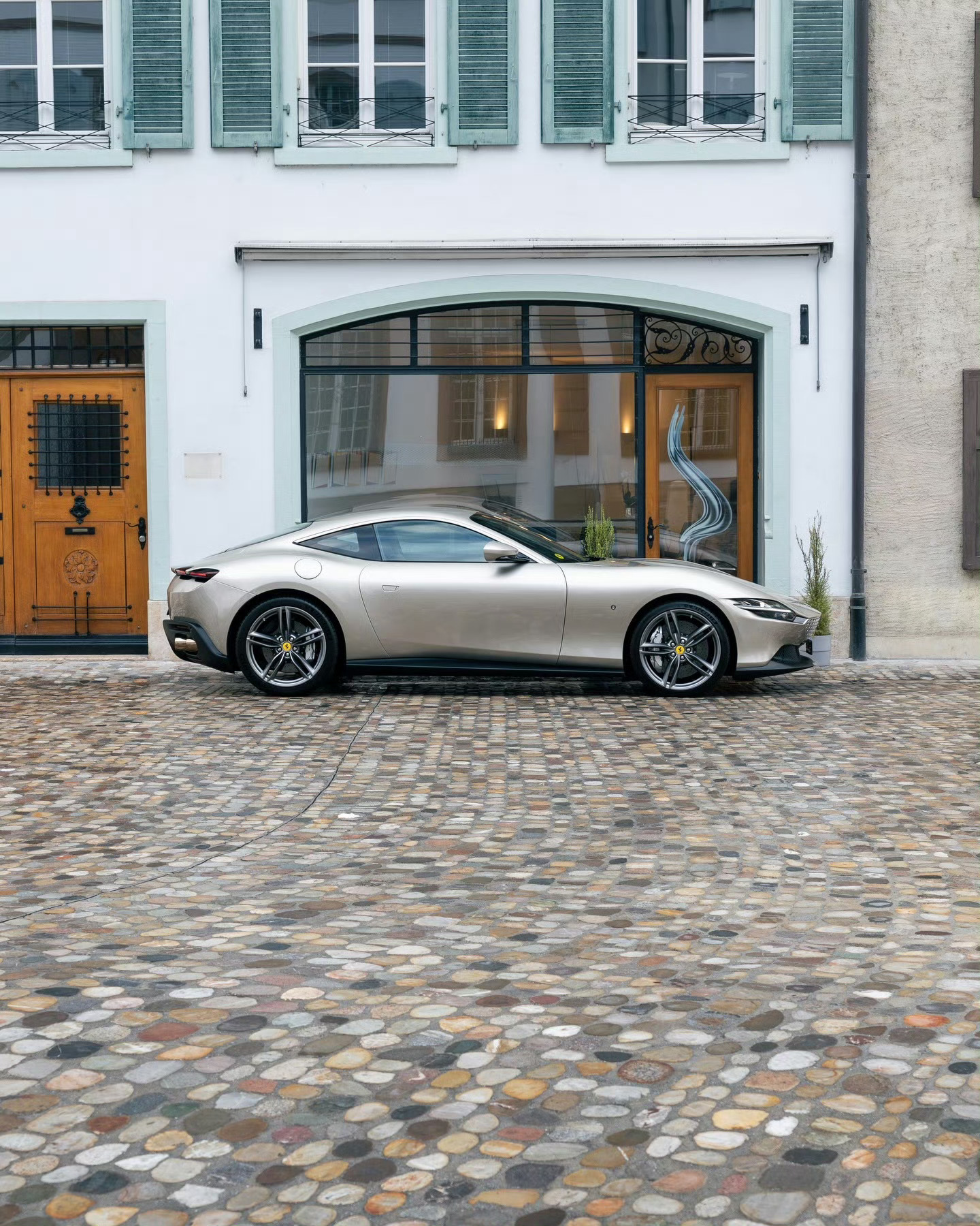 Ferrari  Roma｜法拉利 优雅的GT跑车 