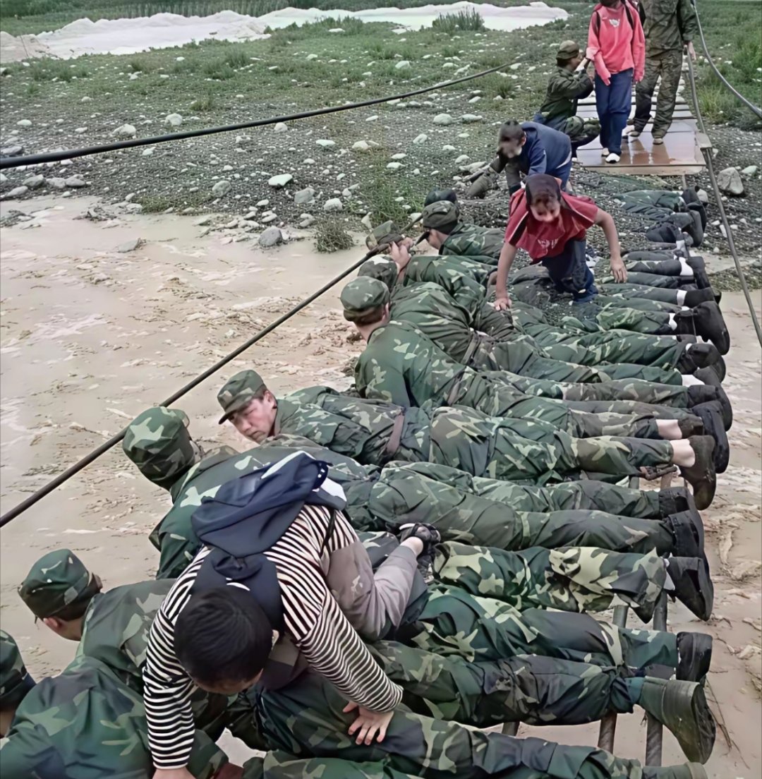 放眼全世界，唯有中国把人民放心上！ 