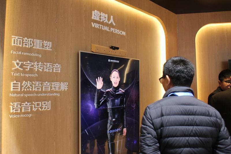 数字人取代真人代言，还真有那么一丝可能。对商家而言，数字人成本低廉，无需支付高昂