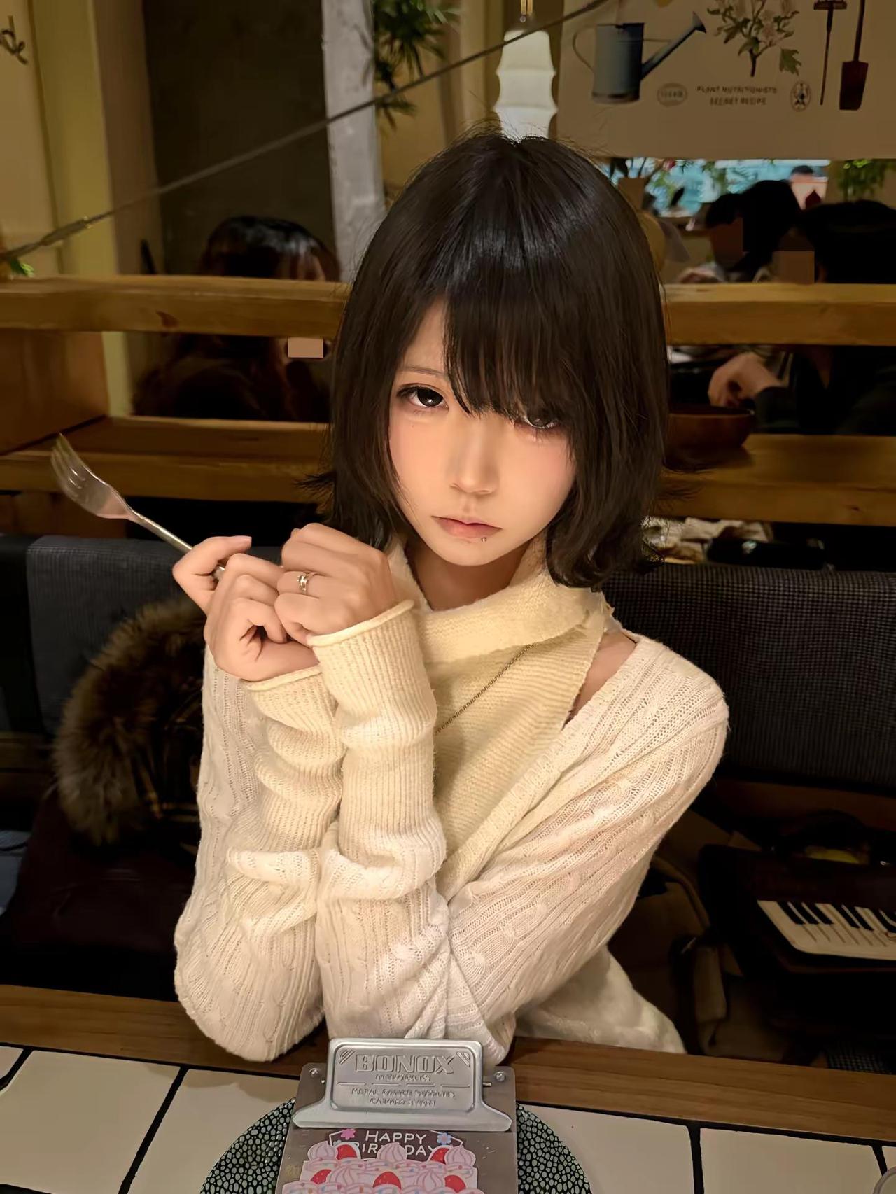 你的世界太平静 所以我出现了。日系