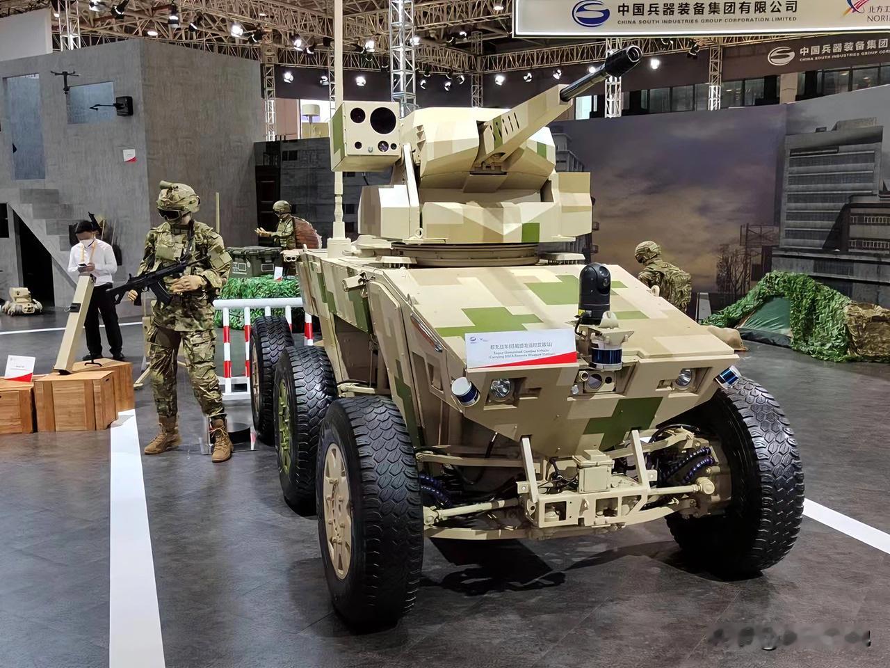 轻型6×6轮式无人作战平台，搭载30毫米遥控武器站，轮毂电机驱动，配备多通道光电