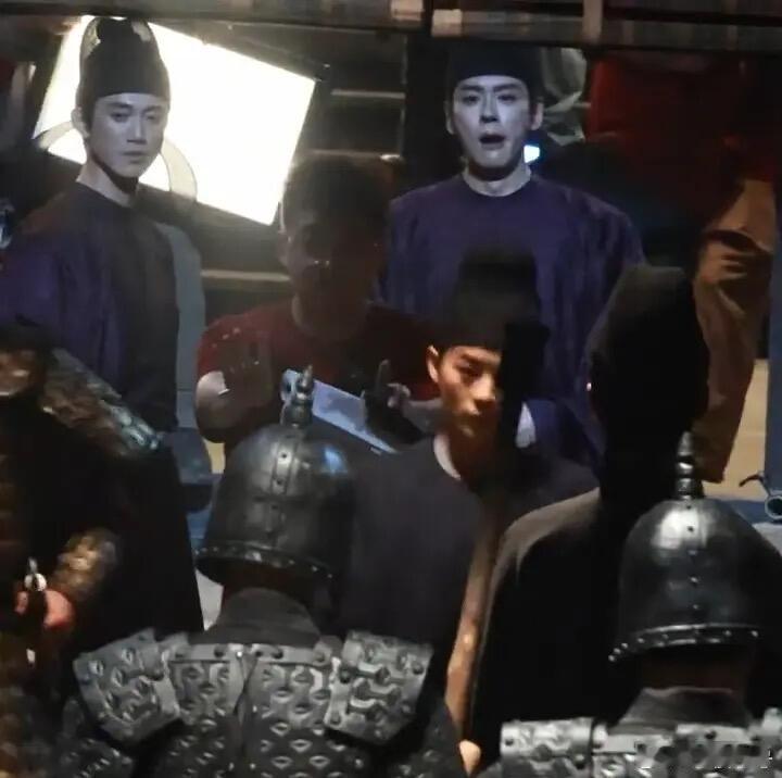 祝姑娘路透什么东西，吴慷仁居然在祝姑娘剧组当配角[费解] ​​​