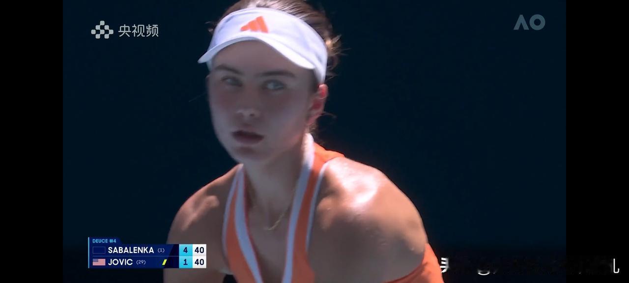 你不是一个人在战斗，约维奇挑战世界之巅！



澳网八强捉对厮杀，美国小将约维奇