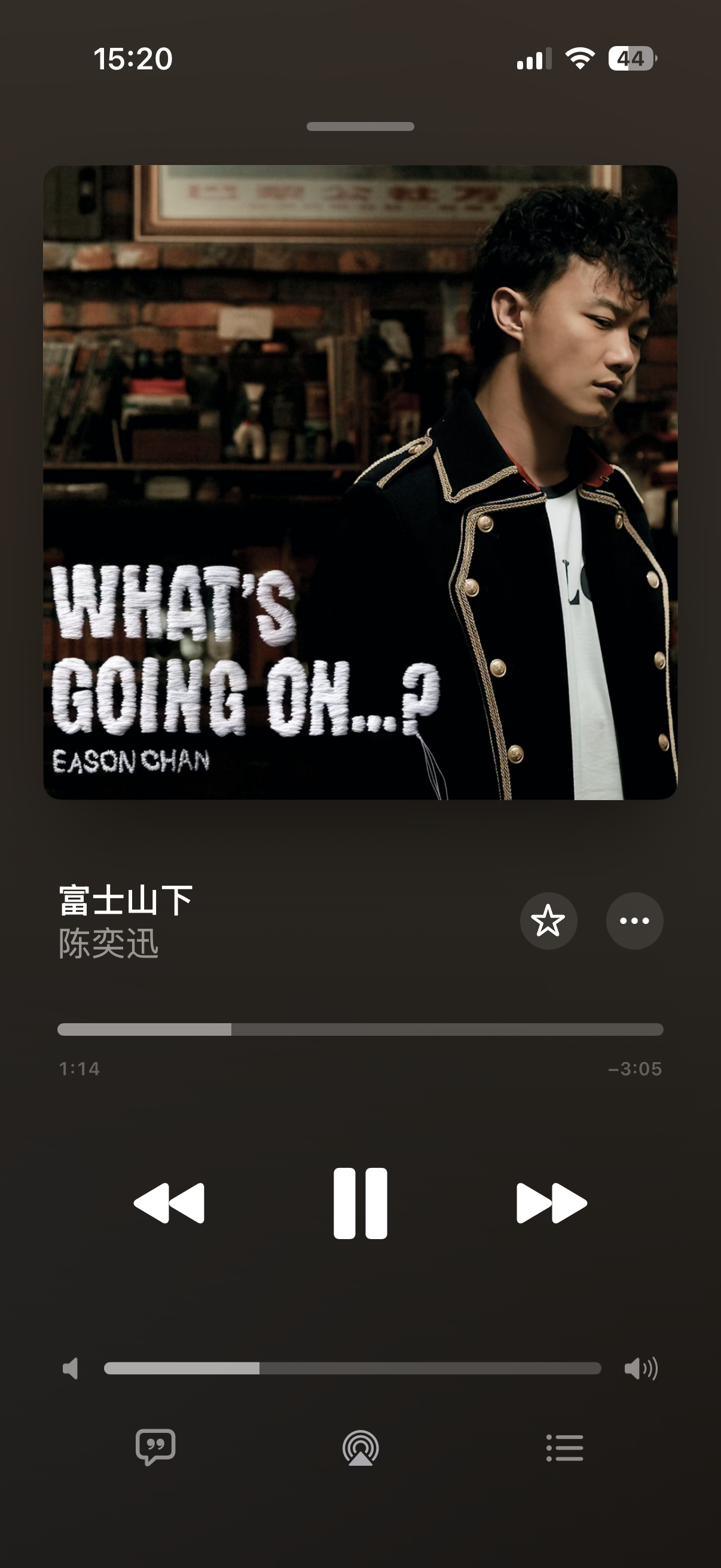 用惯了QQ音乐后真的很不适应Apple Music的操作逻辑，我甚至都不知道歌词