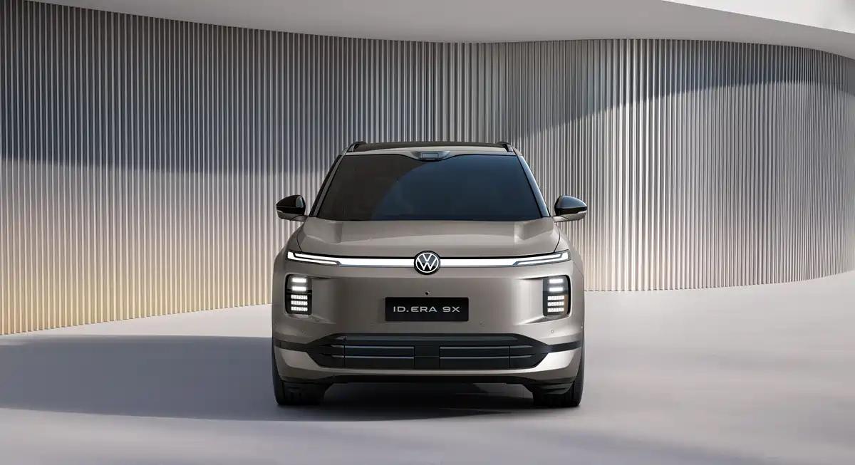 如果说昨晚的申报图太素颜，那今天上汽大众ID. ERA 9X的官图发了之后，你应