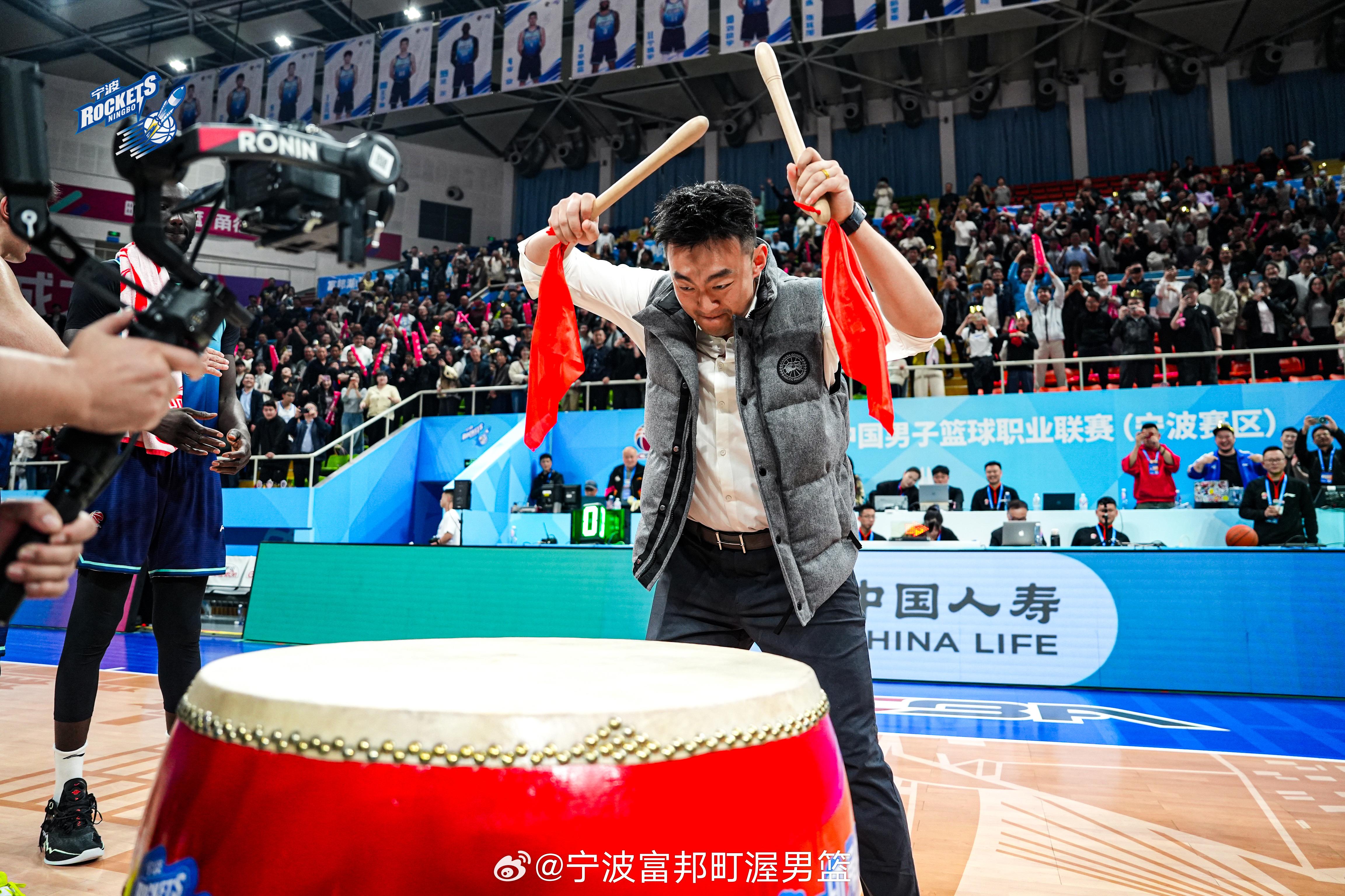 宁波男篮总结比赛：希望宁波的将士们团结一心，再创佳绩