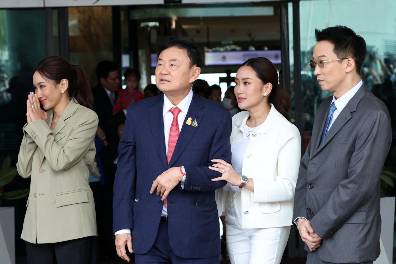 他信获王室全面特赦，泰国政坛迎来变局，中泰合作现新契机
 
76岁的他信拿到全额