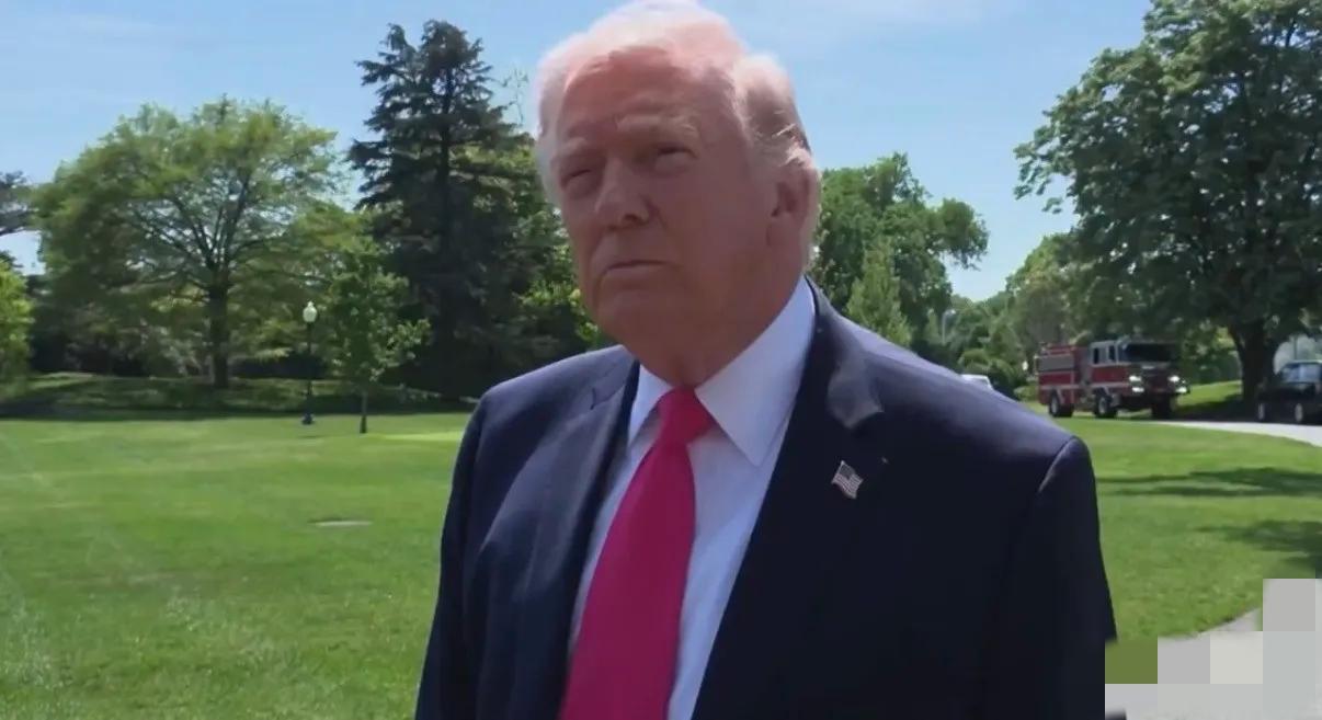 一觉醒来，霍尔木兹海峡打开了

特朗普今天写道：“伊朗已同意永远不再关闭霍尔木兹