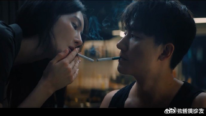 黄轩金晨 顶级过肺 《那个不为人知的故事》预告片一放，瞬间找回小说里的感觉，这选
