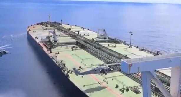 美国下重手，在印度洋截扣赴华油轮。 
 
美国国防部美国时间4月23日公布，美军