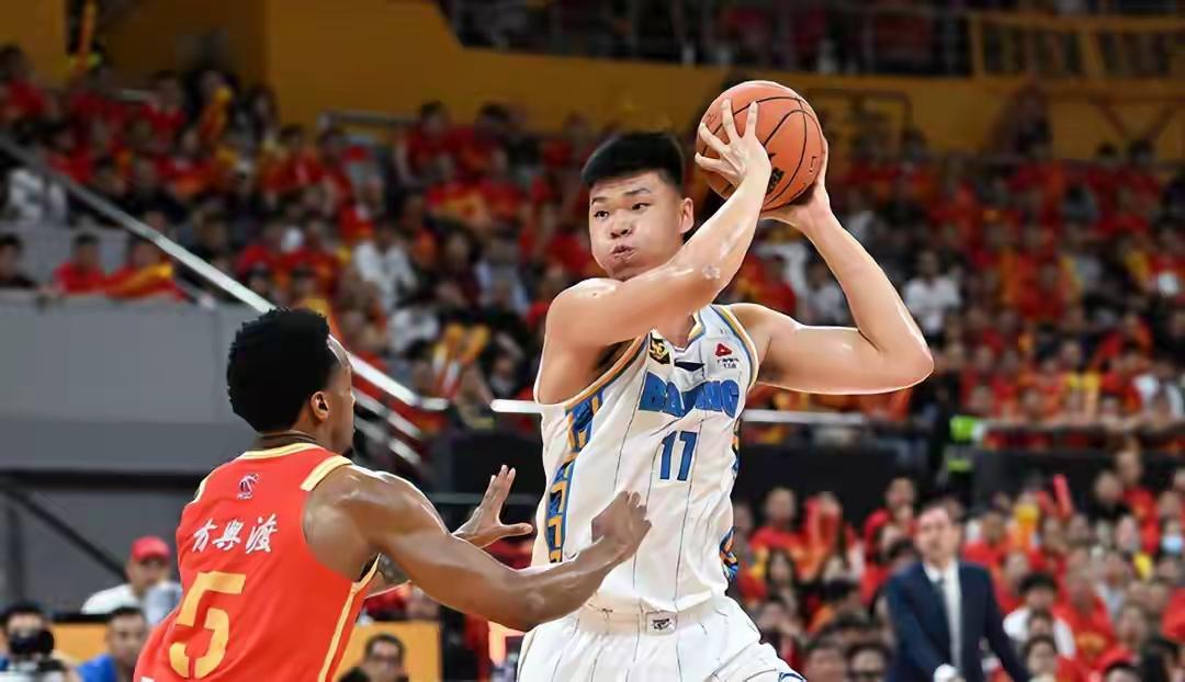 如果让你评出，CBA本季最不配拿600万顶薪的球员，相信范子铭，原帅，王奕博和吴