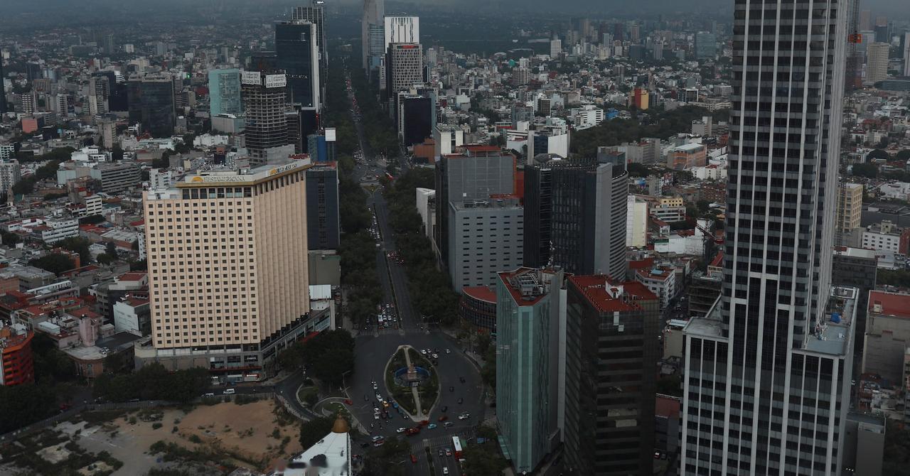 [To learn English]
Mexico's economy will