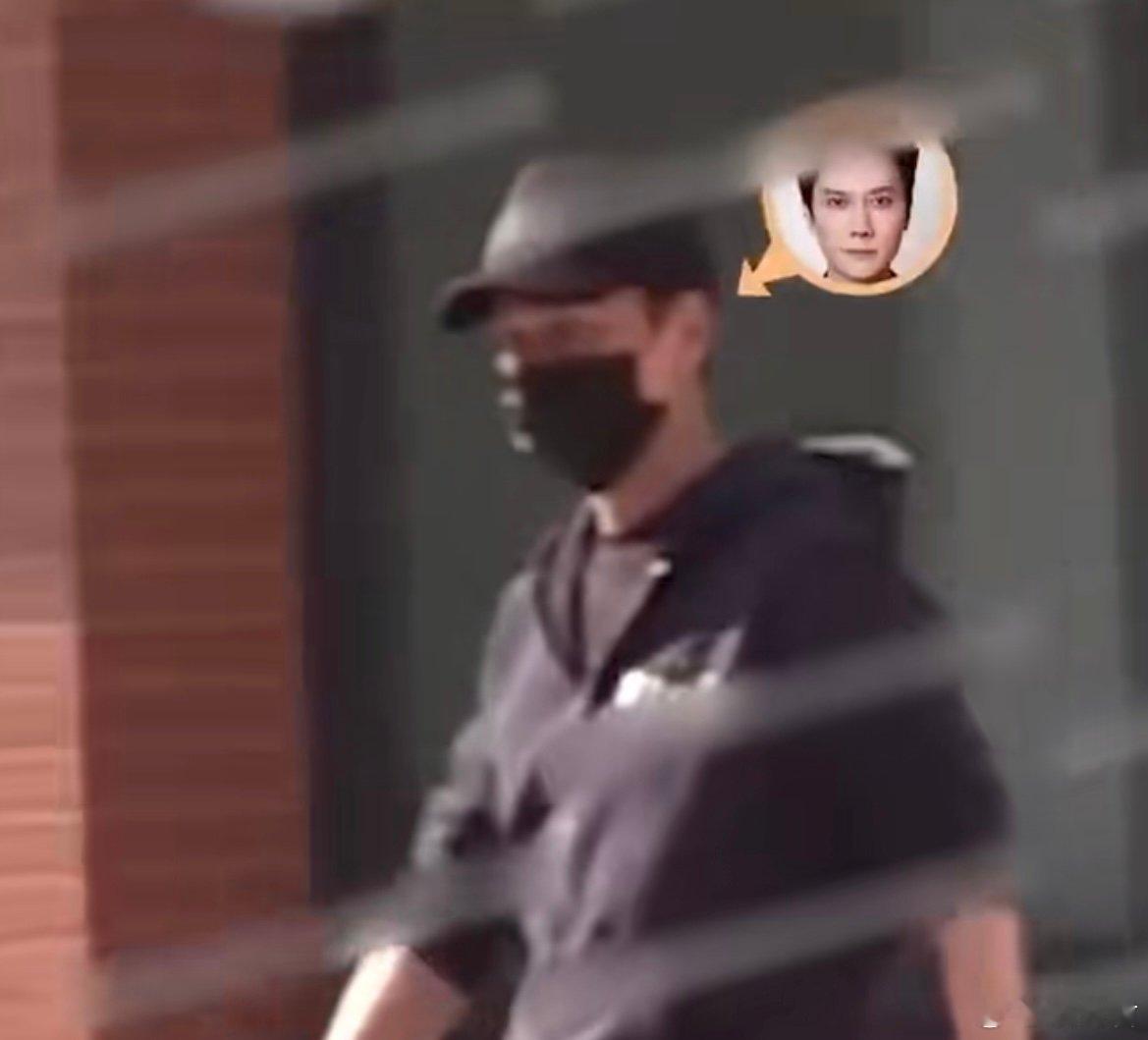 冯绍峰结束后独自离开冯绍峰独自离开冯绍峰结束后独自离开 ​​​