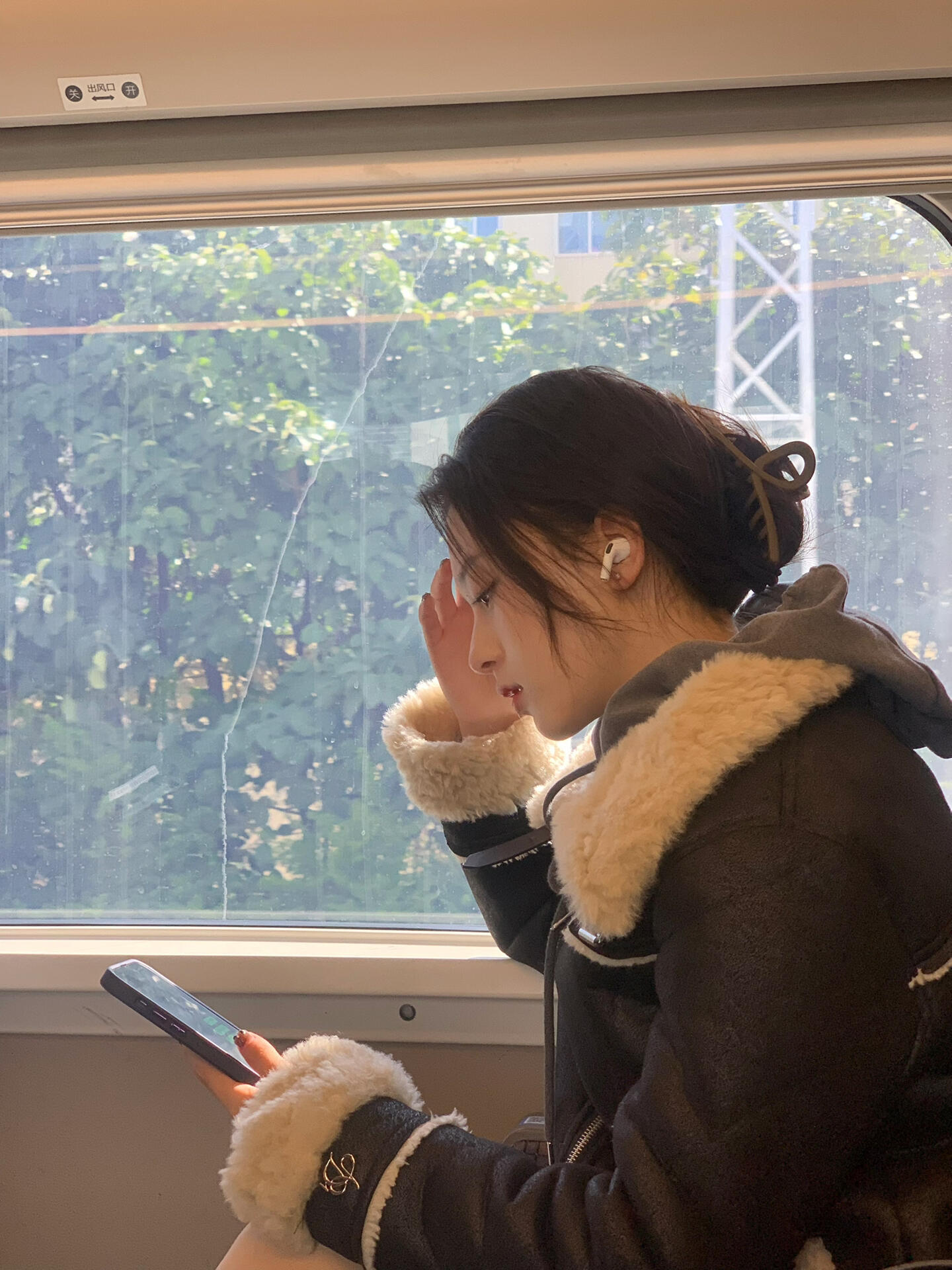 【合诗雨】这个侧脸真的好神…… ​​​